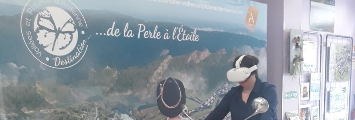 Sur place des lunettes avec des vues sur les Ardennes à Moto
