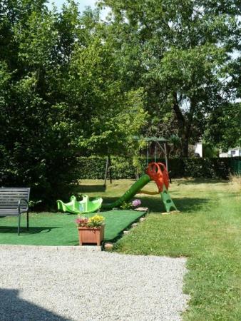Gîte n°378 "LE PRÉ D'HYRAUMONT" – ROCROI Gîte n°378 "LE PRÉ D'HYRAUMONT" – ROCROI