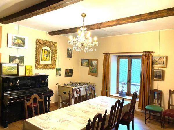 Gîte n°511 "À L'OMBRE DES DAMES" – LAIFOUR Gîte n°511 "À L'OMBRE DES DAMES" – LAIFOUR