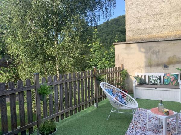 Gîte n°464 "GÎTE DU VALLON-LES ROCHES" – LES HAUTES RIVIERES Gîte n°464 "GÎTE DU VALLON-LES ROCHES" – LES HAUTES RIVIERES