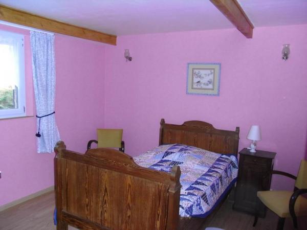Gîte n°378 "LE PRÉ D'HYRAUMONT" – ROCROI Gîte n°378 "LE PRÉ D'HYRAUMONT" – ROCROI
