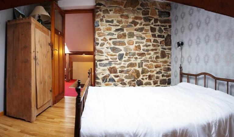 Gîte n°511 "À L'OMBRE DES DAMES" – LAIFOUR Gîte n°511 "À L'OMBRE DES DAMES" – LAIFOUR