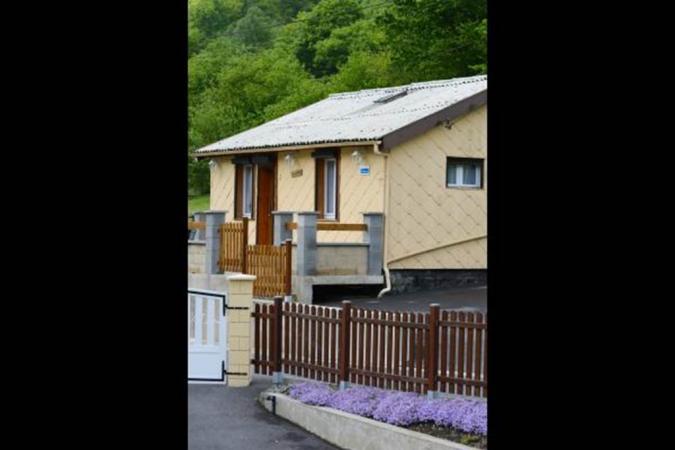 Maison indépendante, terrasse avec vue sur la Meuse, accès voie verte à 2 km - Laifour - Ardennes Maison indépendante, terrasse avec vue sur la Meuse, accès voie verte à 2 km - Laifour - Ardennes