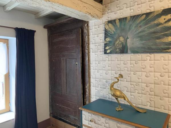 Gîte n°464 "GÎTE DU VALLON-LES ROCHES" – LES HAUTES RIVIERES Gîte n°464 "GÎTE DU VALLON-LES ROCHES" – LES HAUTES RIVIERES